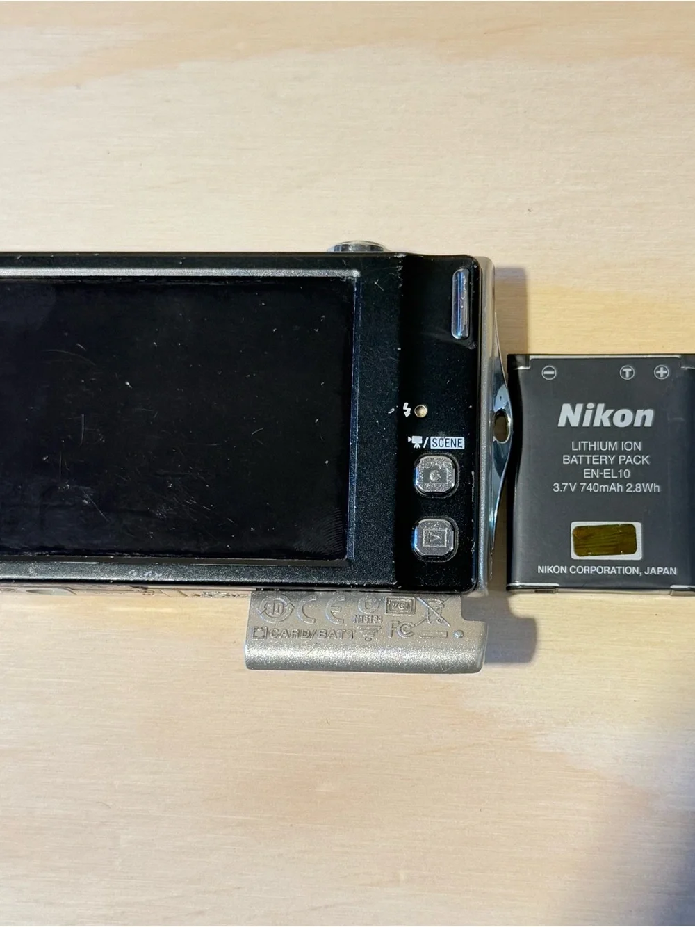 Nikon Coolpix S4000 Silver 12.0MP Digital Camera BROKEN LENS ERROR Read Info Blw